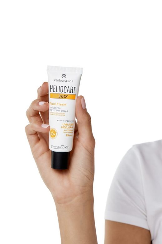 HELIOCARE 360º Fluid Cream SPF 50+ crema fotoprotectora suau i hidratant envàs de 50 mL