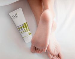 OHO+ Crema Forte Reparadora de zones aspres, rugoses i endurides de la pell, com peus, colzes o genolls 20 + 20 100 ml
