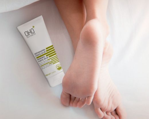 OHO+ Crema Forte Reparadora de zones aspres, rugoses i endurides de la pell, com peus, colzes o genolls 20 + 20 100 ml