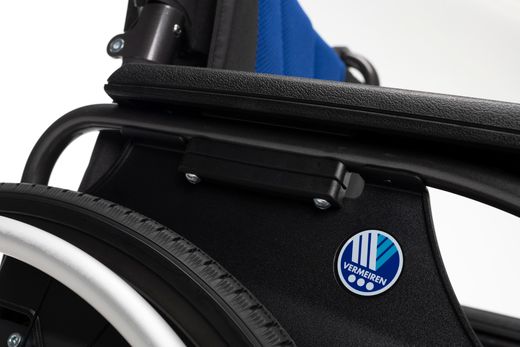 Silla de ruedas de aluminio ligera Vermeiren D200 Split