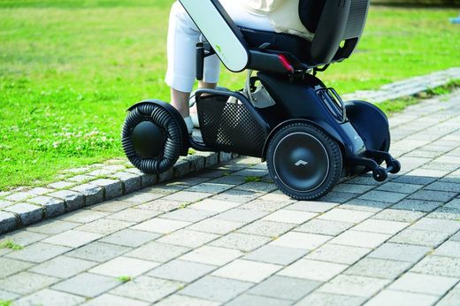 Cadeira de rodas elétrica dobrável modelo C2