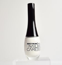 Cuidados com as unhas: Cor da juventude, melhor cuidado