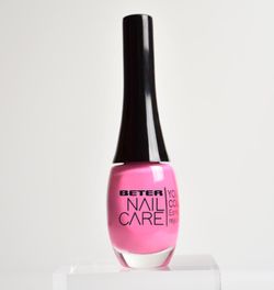 Cuidados com as unhas: Cor da juventude, melhor cuidado