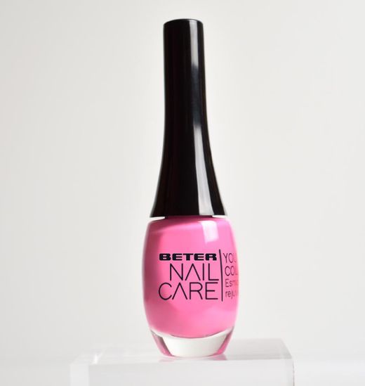 Cuidados com as unhas: Cor da juventude, melhor cuidado